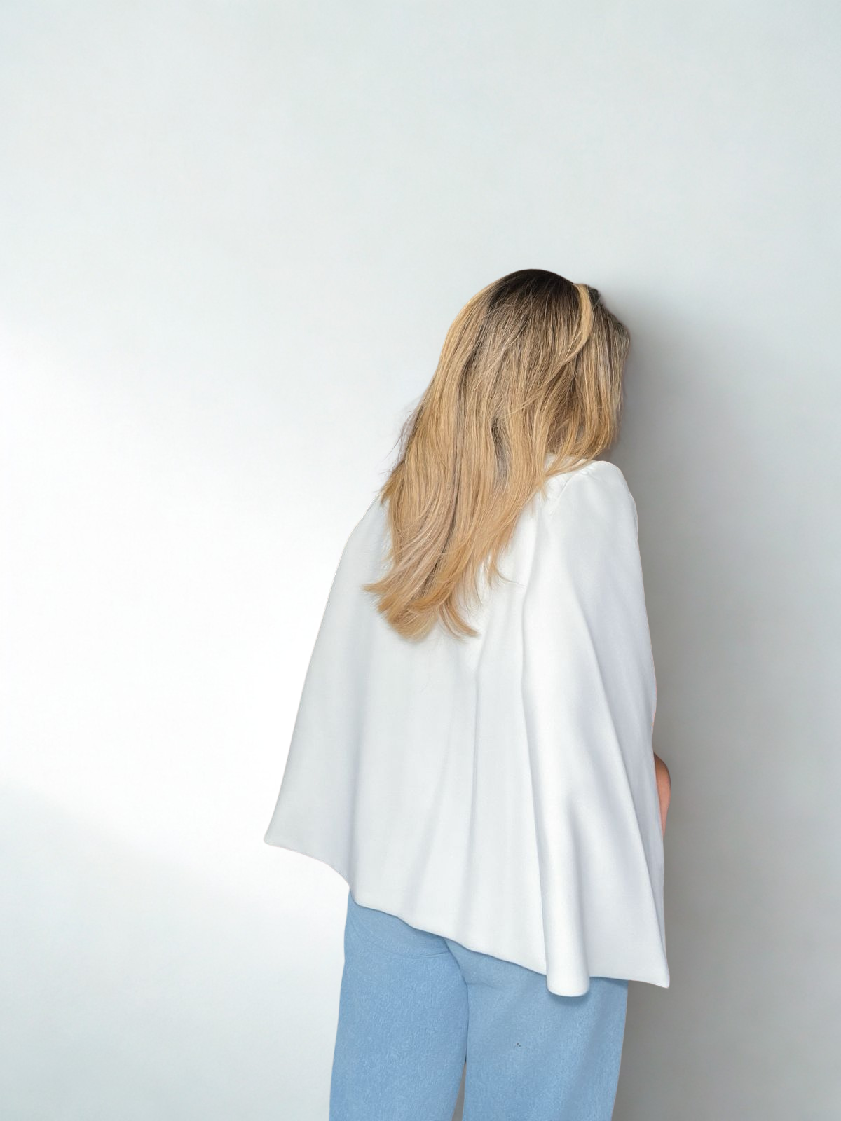 AURORA CAPE